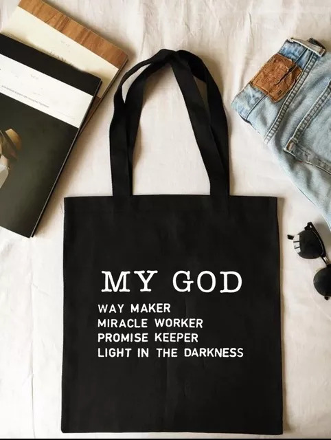 Холщовая Сумка-тоут для покупок с надписью «My God Way Maker, Miracle Worker, Promise Keeper, Light in the darkness» (Мой Бог Творец пути, Чудотворец, Хранитель обещаний, Свет во тьме)